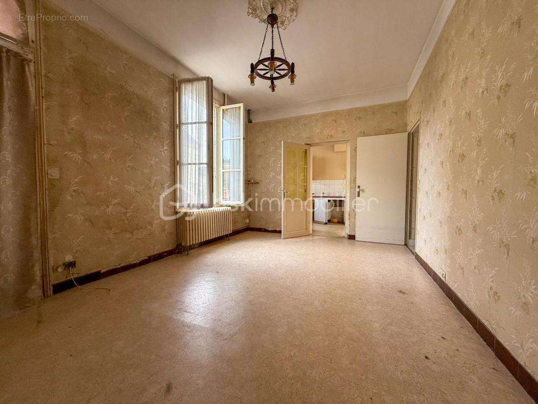 Maison à SAINT-PATERNE-RACAN