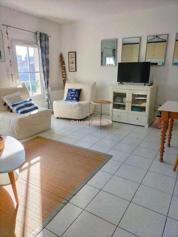 Appartement à SAINT-MARTIN-DE-RE