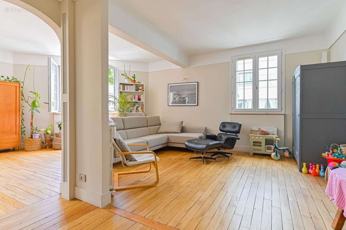 Appartement à PARIS-19E