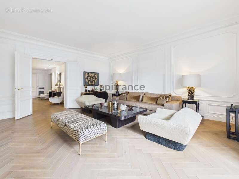Appartement Haussmannien 6 pièces PARIS 16EME ARRONDISSEMENT (75) - photo 3
