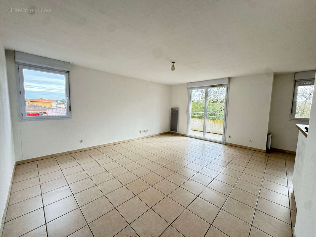 Appartement à CASTELGINEST