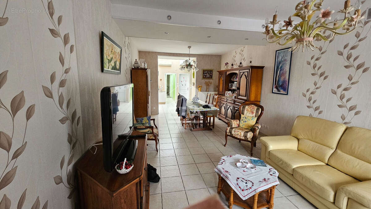 Maison à HERSIN-COUPIGNY