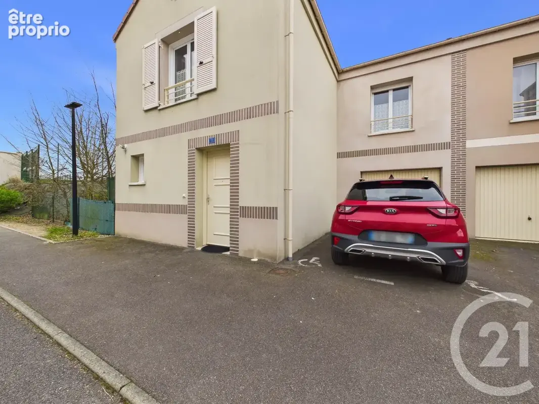 Maison 4 pièces 94 m² à vendre à Chartres (28000) - photo 2