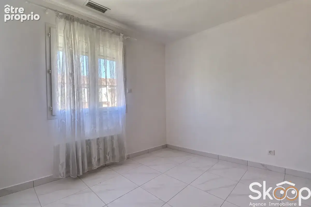 Vente maison plain pied  4 pièces poussan (34560) - photo 7