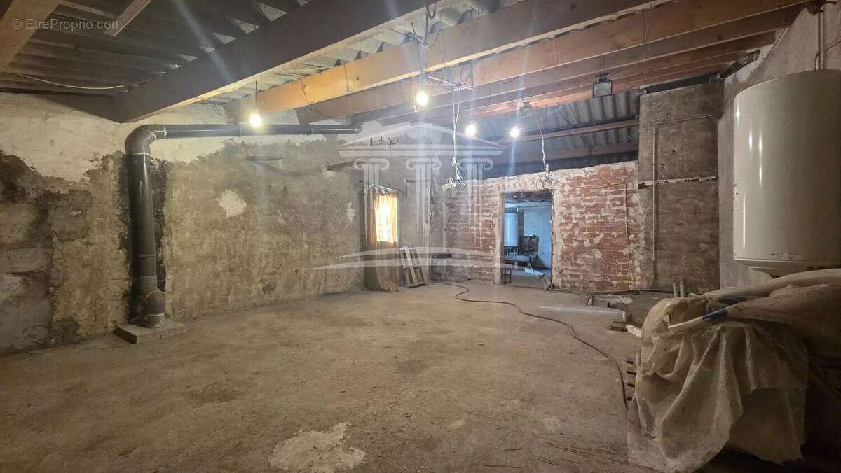 Maison à JONQUIERES