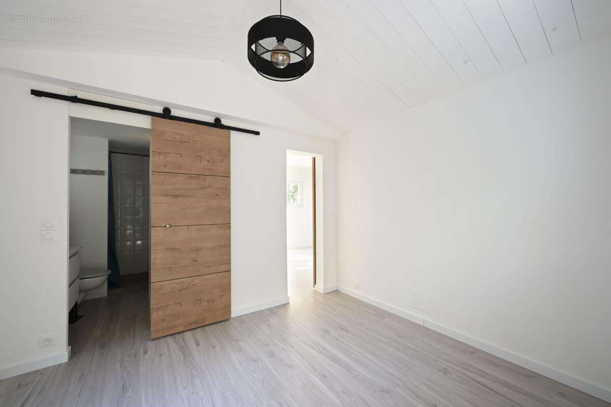 Maison à LES PORTES-EN-RE