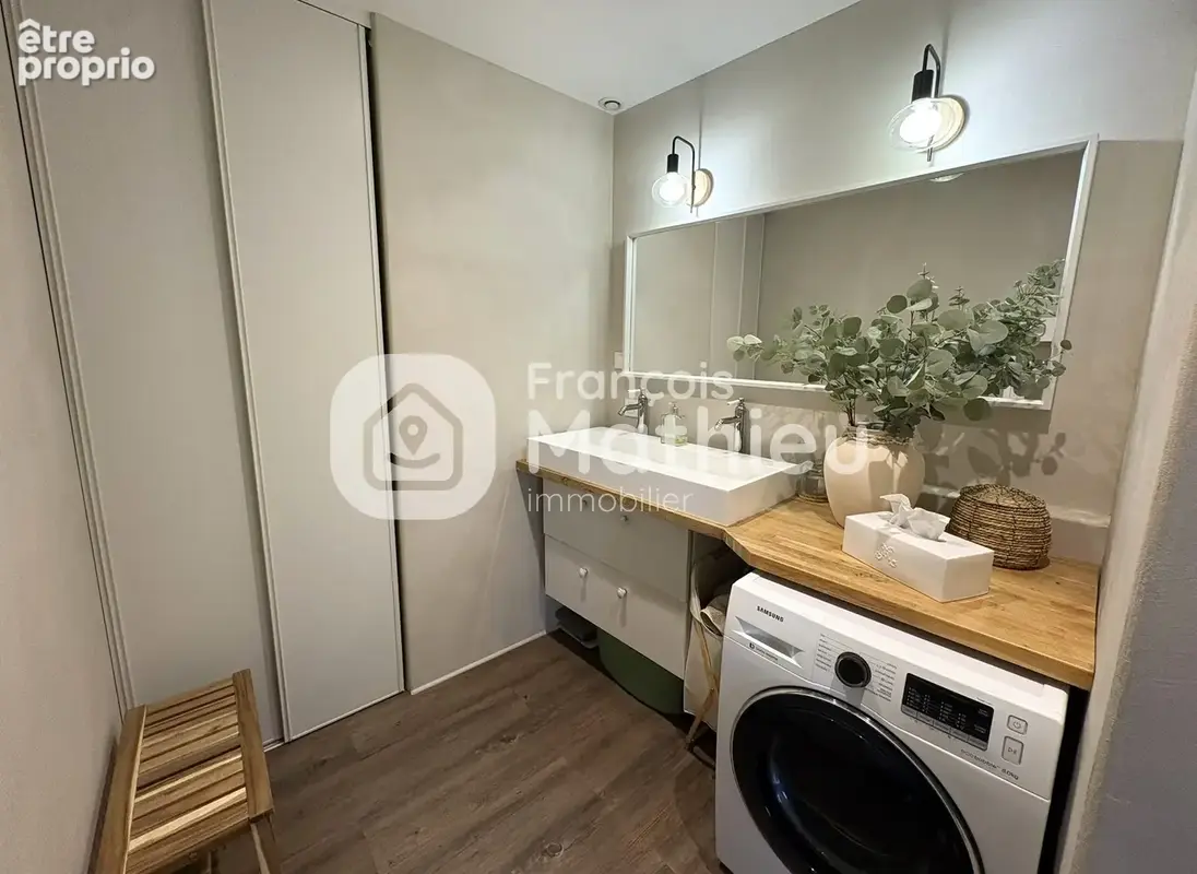 VILLENEUVE   Appartement T4 de 85 m2   3 chambres   Balcon et stationnement - photo 9