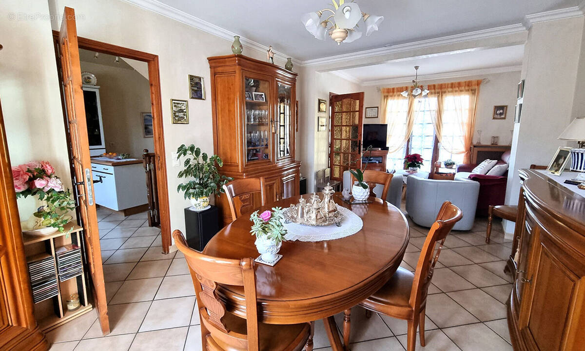 Maison à HOUILLES