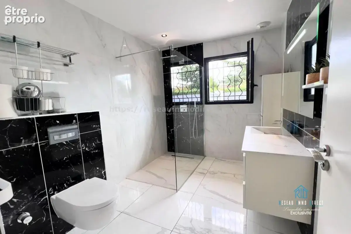 Maison 5 pièces 110 m² à vendre à Saint-Hilaire-De-La-Cote (38260) - photo 13