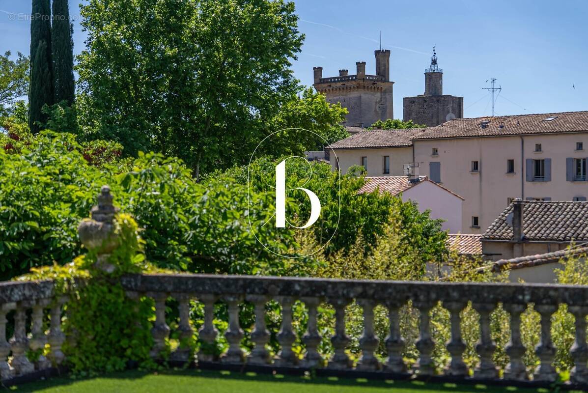 Maison à UZES