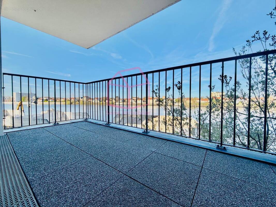 Appartement à CHOISY-LE-ROI