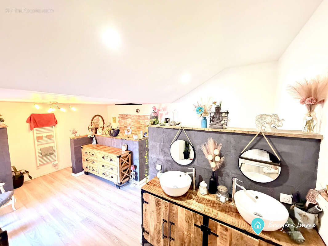 Maison à AMFROIPRET