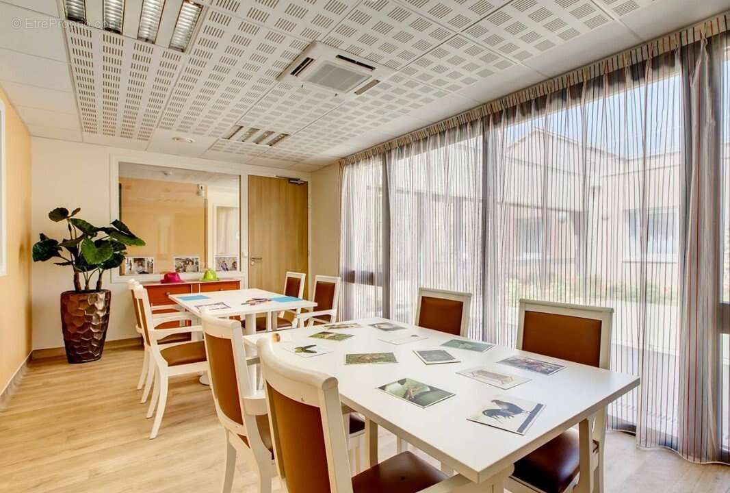 Investissement locatif  roquefort la bedoule  résidence ehpad résidence d'azur - 7,14 % de rentabilité - photo 8
