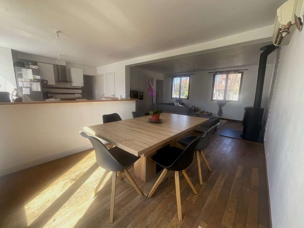 Maison à ROSNY-SUR-SEINE