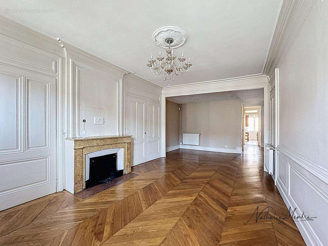 Appartement à LYON-6E