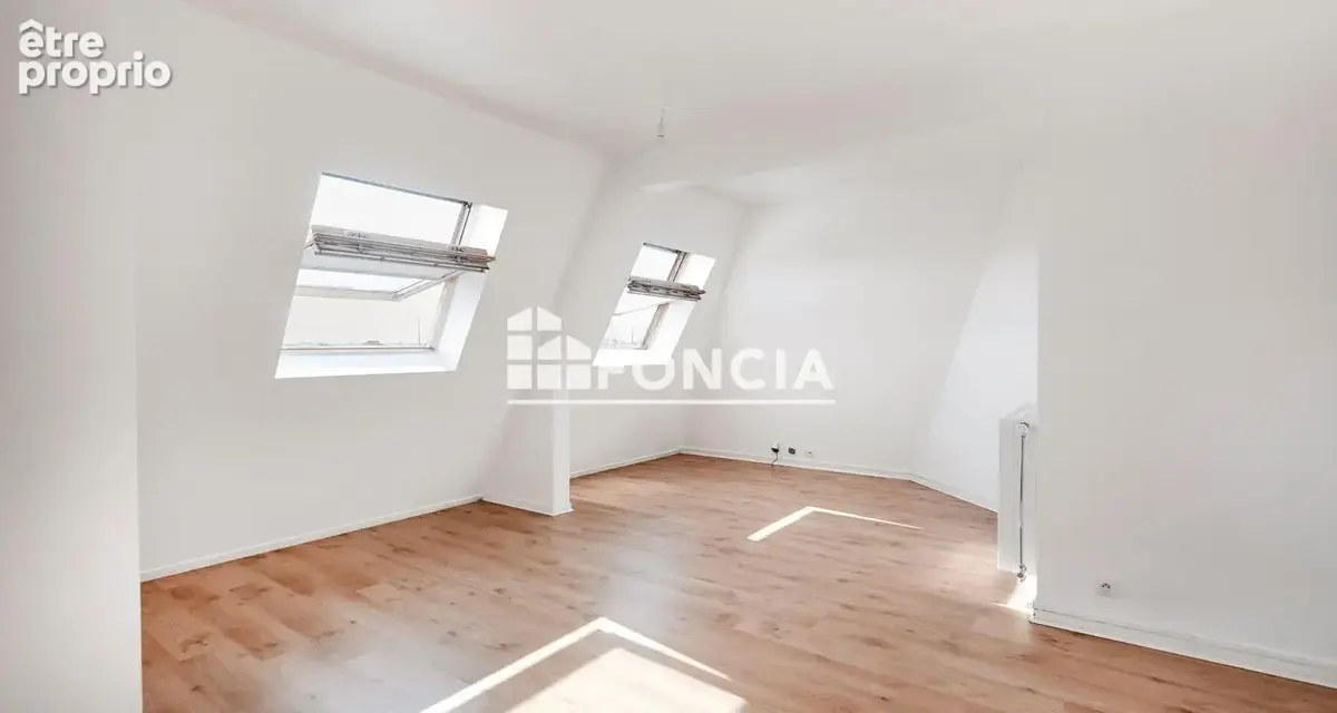 À vendre – magnifique 2 pièces avec vue sur le lac - photo 2