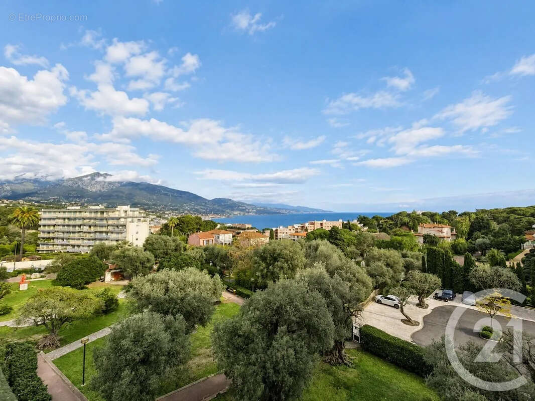Appartement à ROQUEBRUNE-CAP-MARTIN