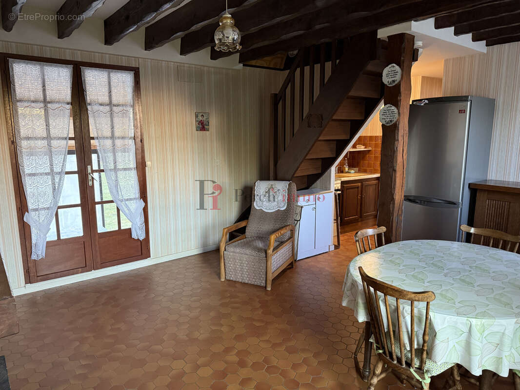 Maison à LA VENTROUZE