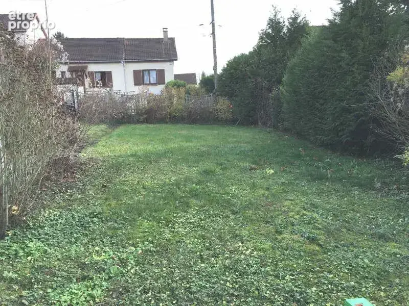 Terrain à SARCELLES