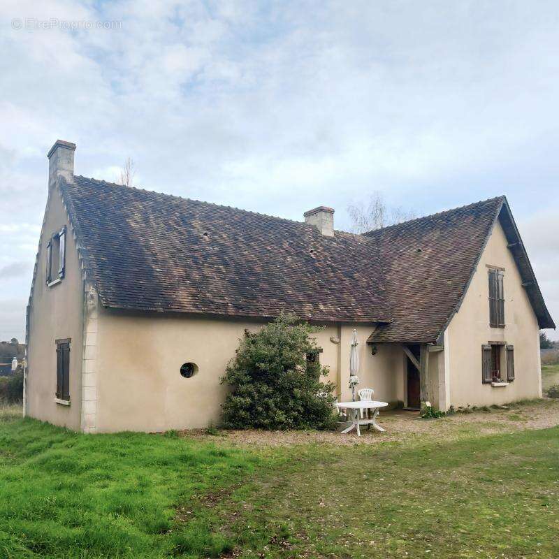 Maison à NEUILLE-PONT-PIERRE