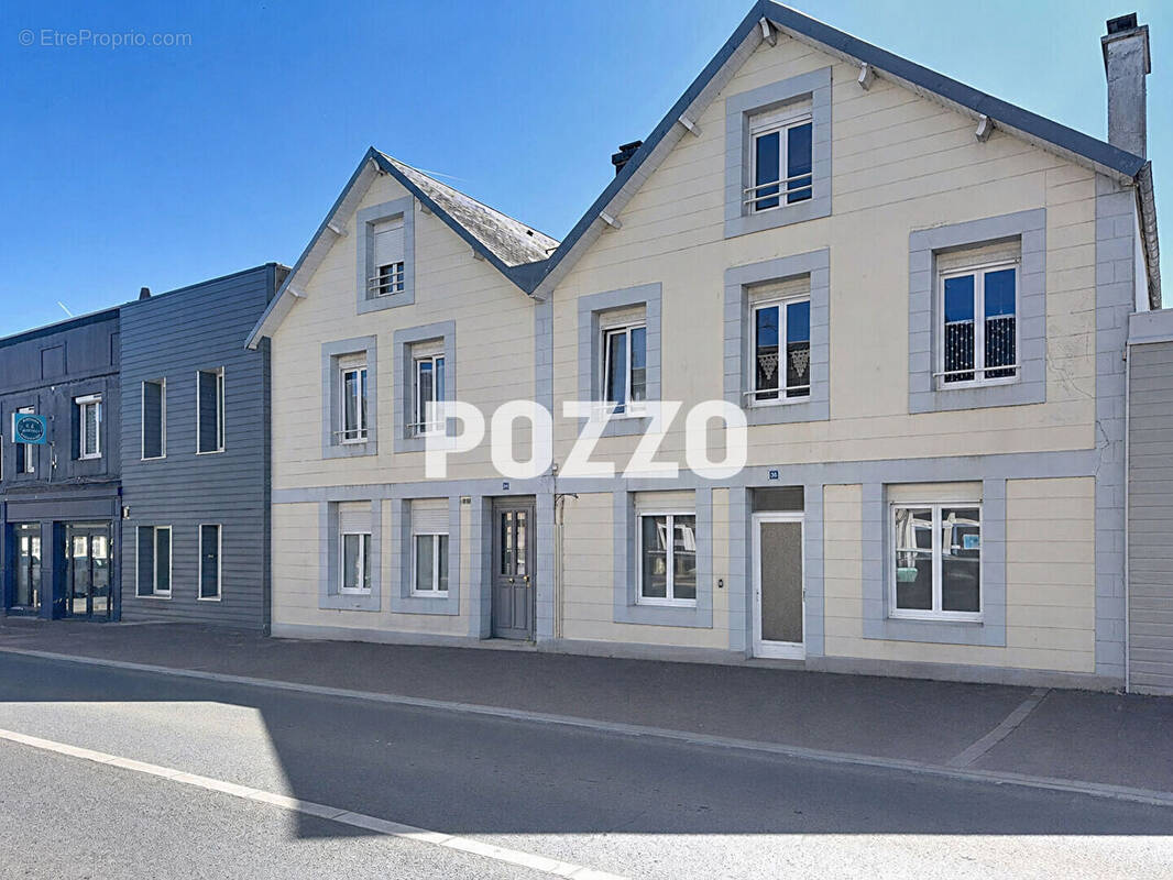 Appartement à DONVILLE-LES-BAINS