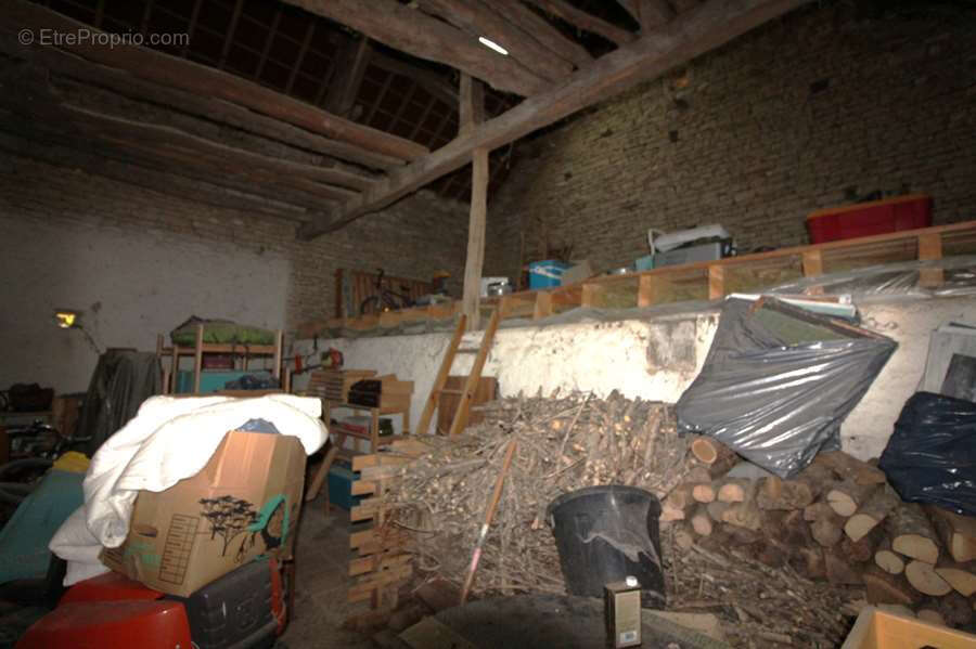 Maison à BRINON-SUR-BEUVRON