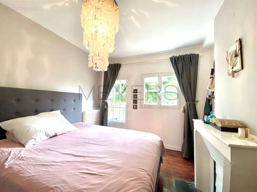 Maison à MONTFORT-L&#039;AMAURY