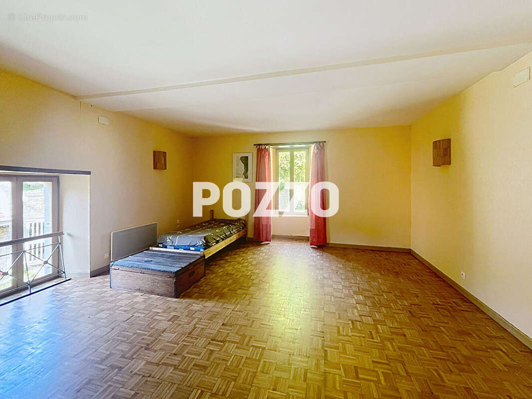 Maison en pierre proche mer,  165 m² , Dépendances , Gros potentiel ! - photo 11