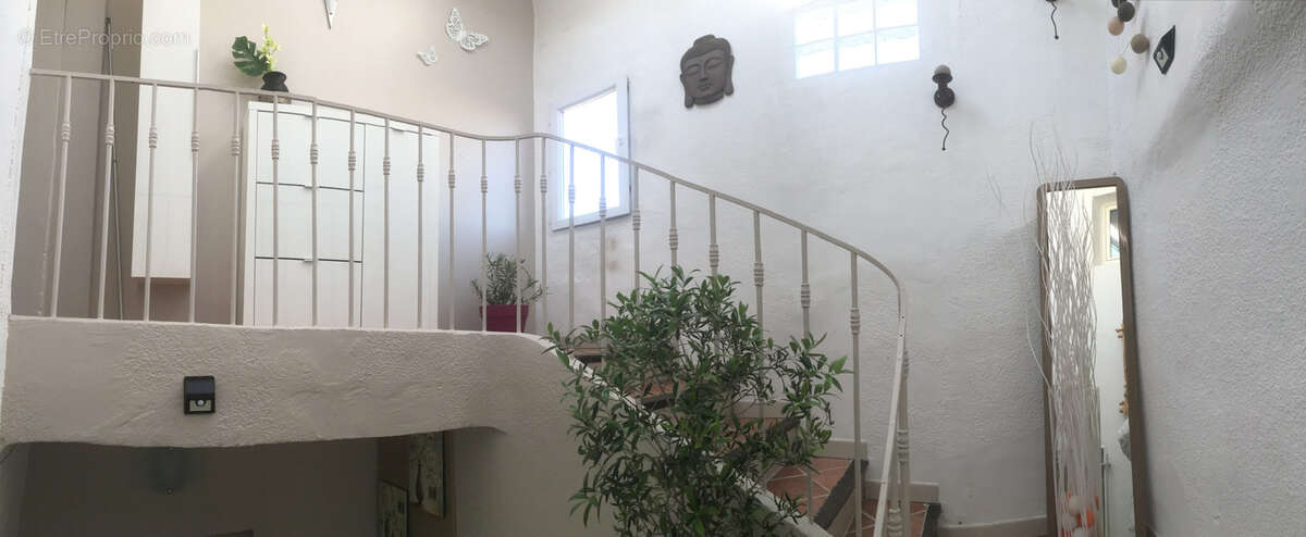 Appartement à LAMBESC