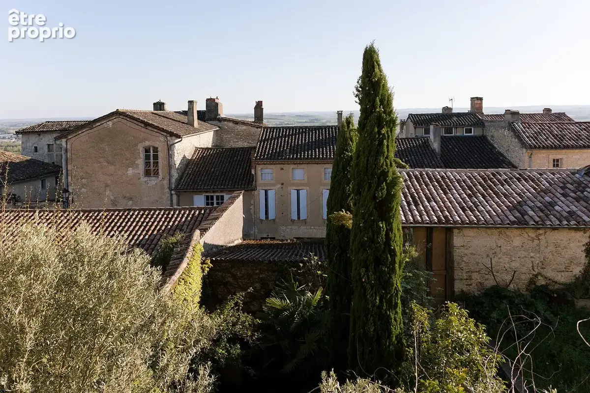 Magnifique demeure historique, au coeur de Lectoure, avec jardins, terrasses et cave - photo 3