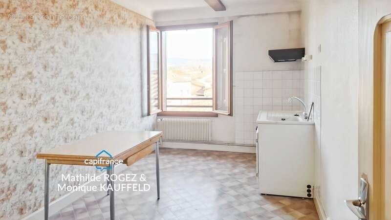 Maison à AUGEROLLES