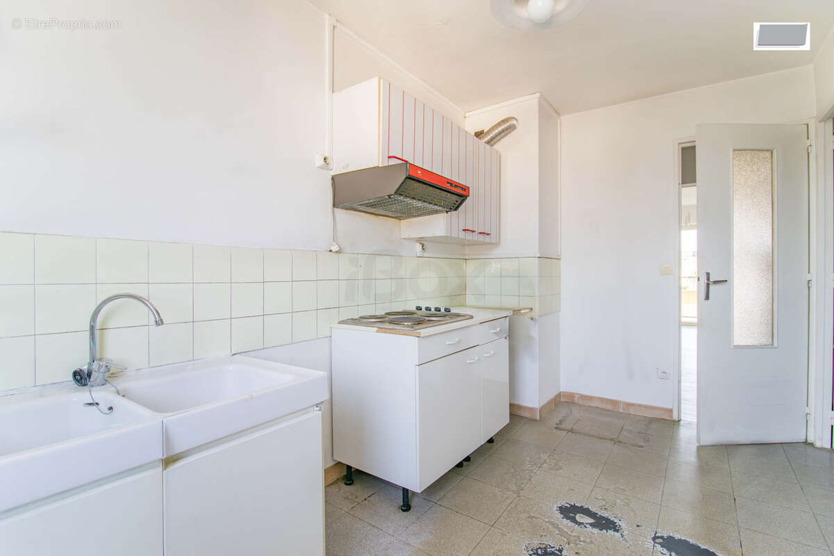 Toulon mourillon - port marchand - appartement 3 pieces - 2 chambres - balcon - photo 10