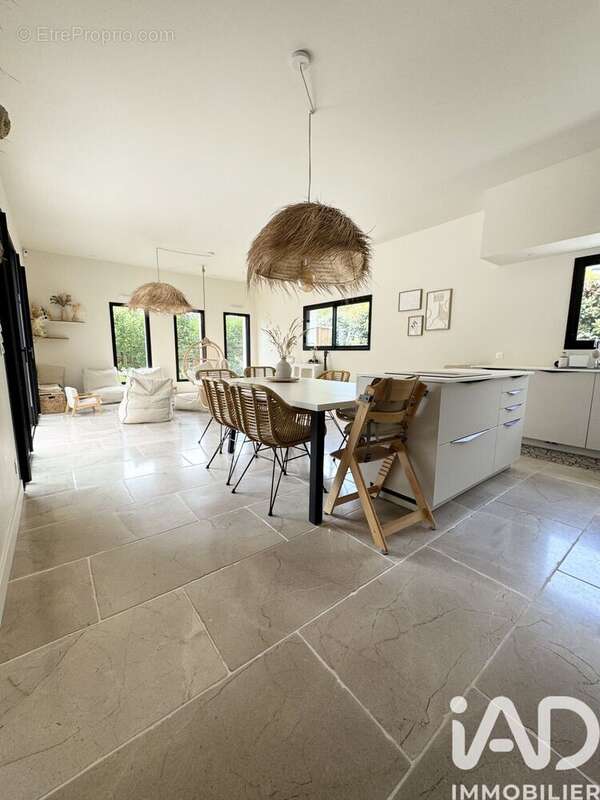 Maison 130 m² à Chaumont-D'anjou  - photo 8
