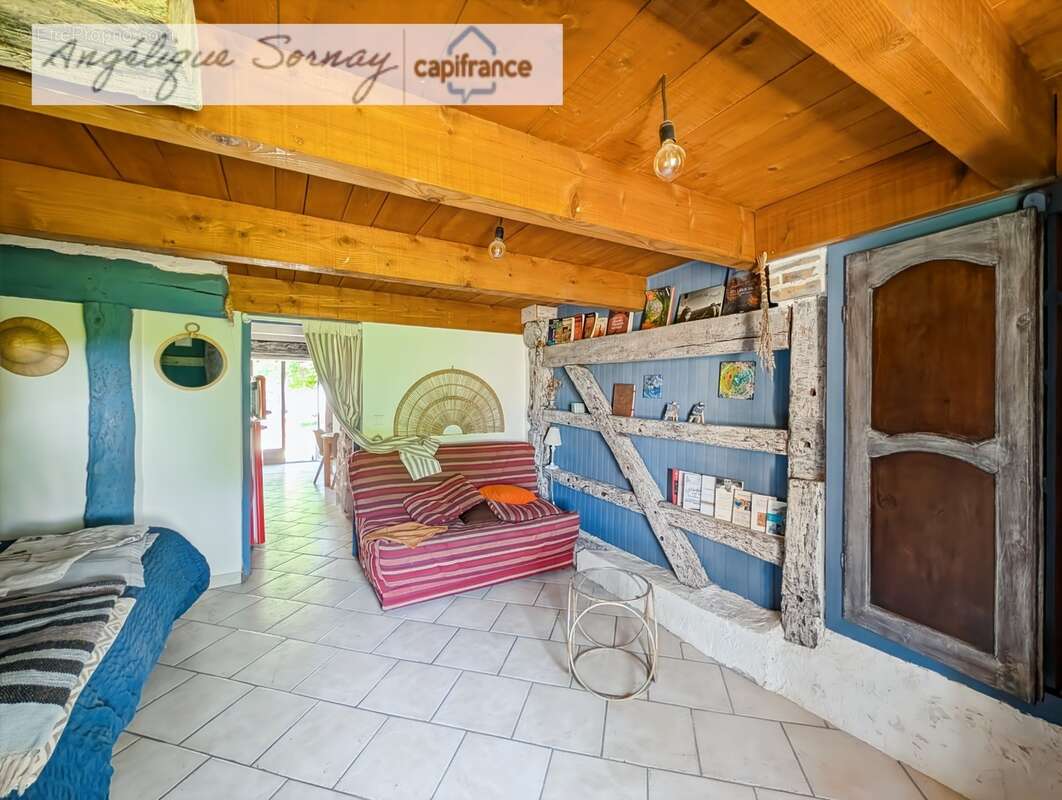 longère avec dépendances sur 3 115 m² – Francheville 39230 - photo 33