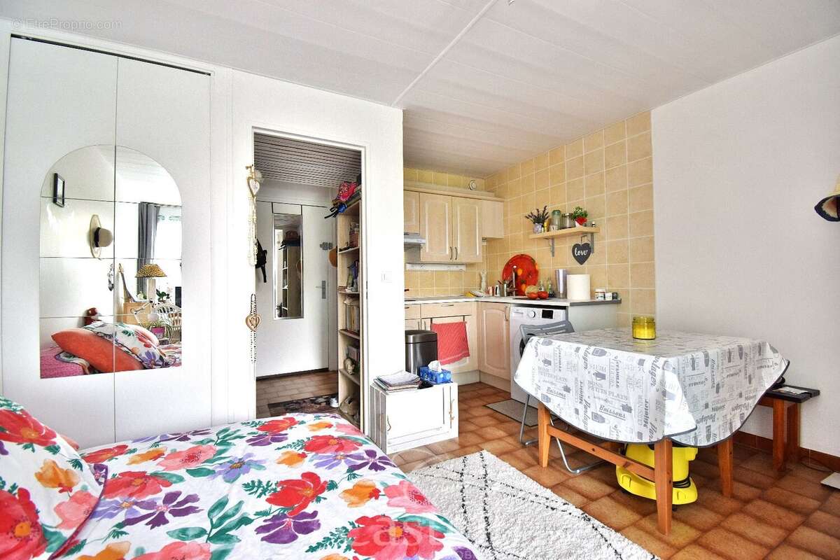 Studio cabine avec jardin et parking - photo 5