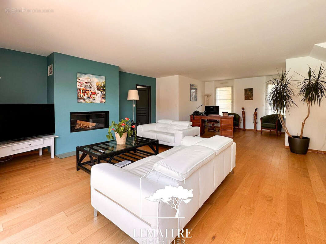 Maison à LES MATHES