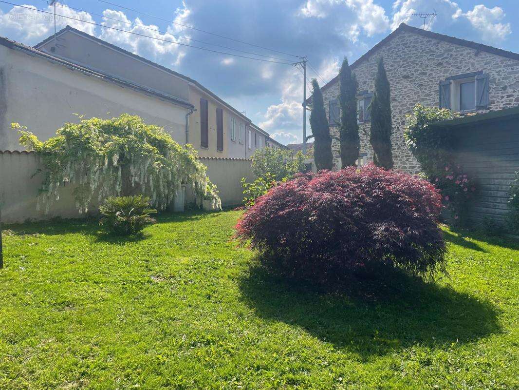 Maison 158 m² à Ambazac  - photo 2