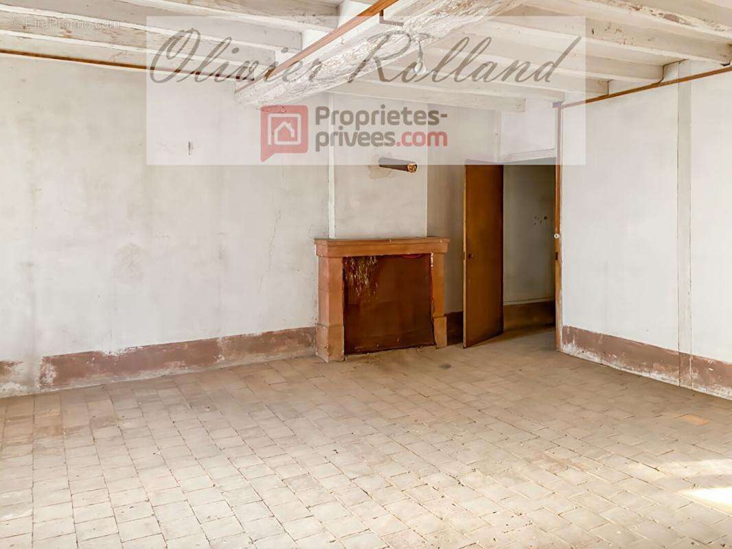 49540 -  Aubigné sur Layon - Maison à rénover de 104 m² sur 500 m² de terrain avec dépendances - photo 6