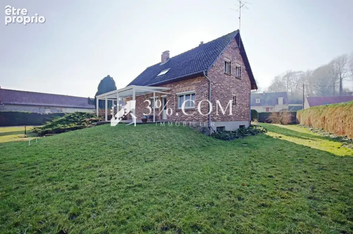 Pavillon traditionnel, 140 m2, 7 pièces dont 4 CH, 3000 m2 d - photo 3