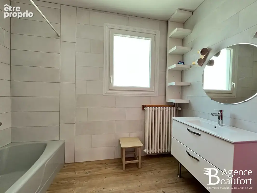 Maison - St Gilles Croix de Vie - photo 11