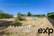 Terrain à LABASTIDE-CLERMONT