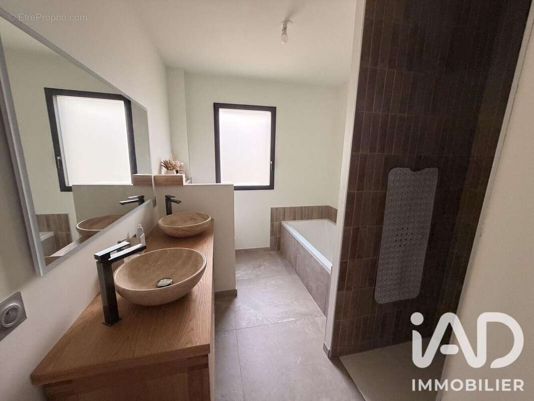 Maison 128 m² à Carignan-De-Bordeaux  - photo 7