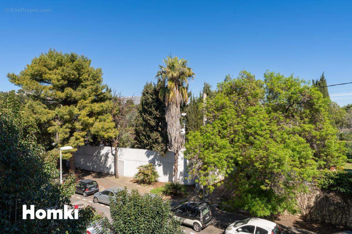 Appartement à MARSEILLE-8E