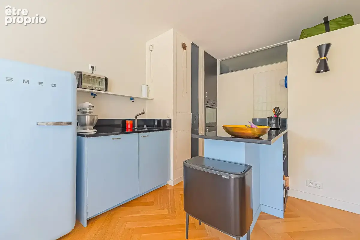 Appartement Paris 2 pièce(s) 56 m2 - BALCON - photo 6