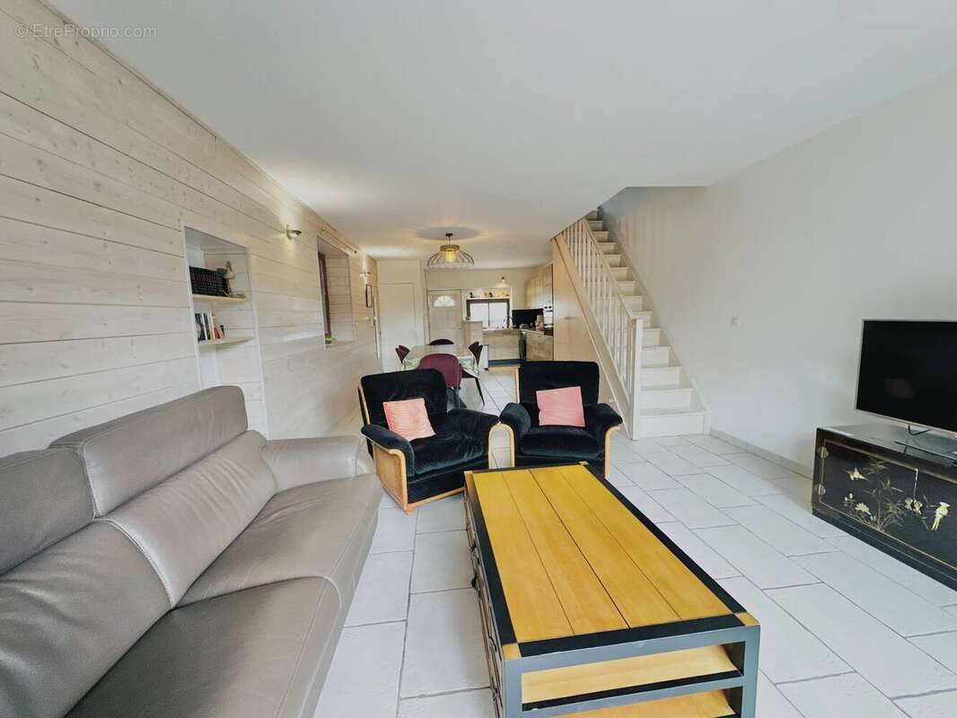 Appartement à AIX-LES-BAINS