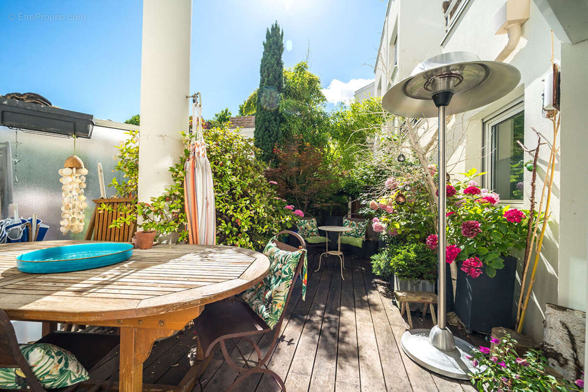 Appartement à SURESNES