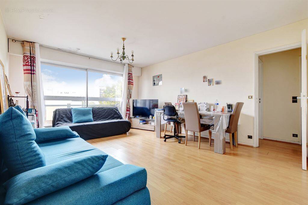 Appartement à PARIS-20E