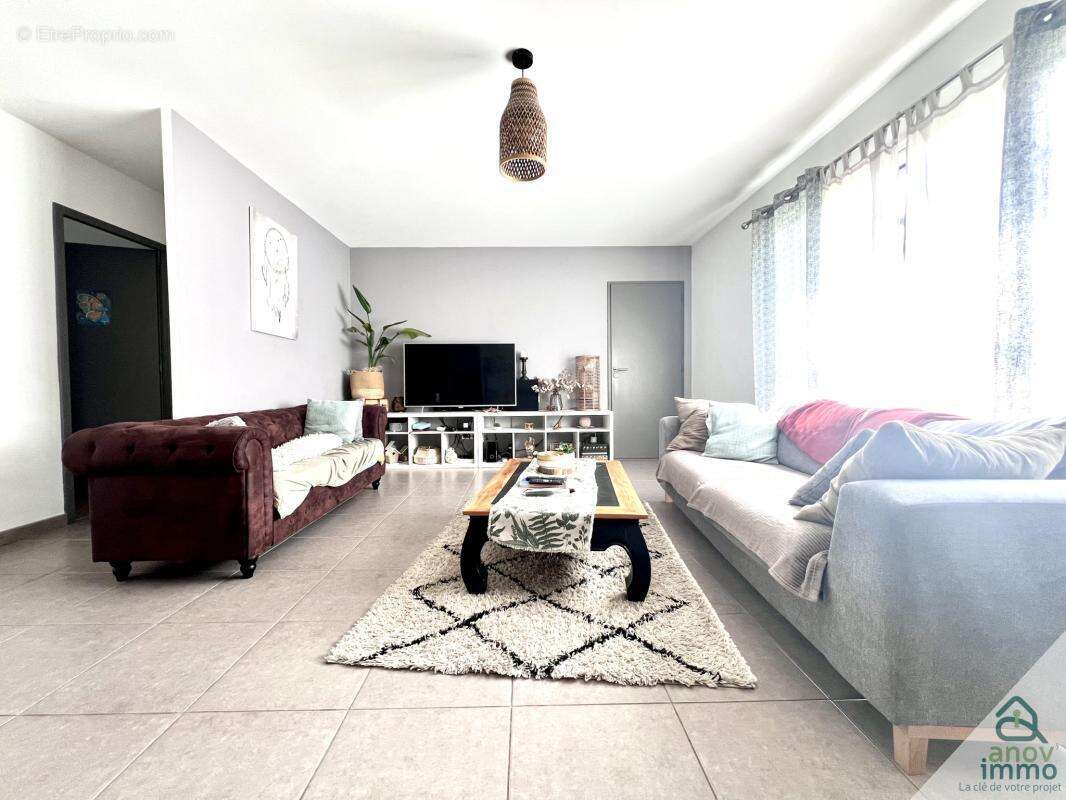 Maison à MIGNALOUX-BEAUVOIR