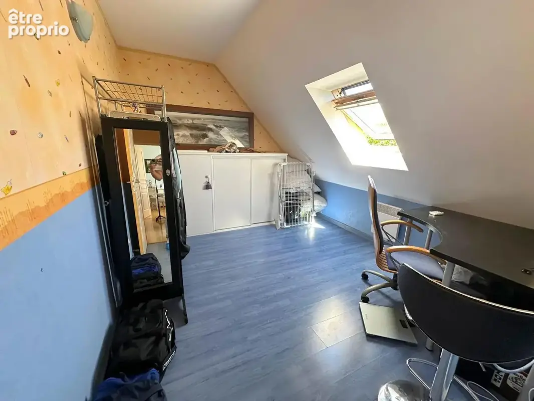 A VENDRE - Maison TRIE CHATEAU - 5 chambres - 122 m2/ Garage / Dépendance/ 1000 m² terrain - photo 9