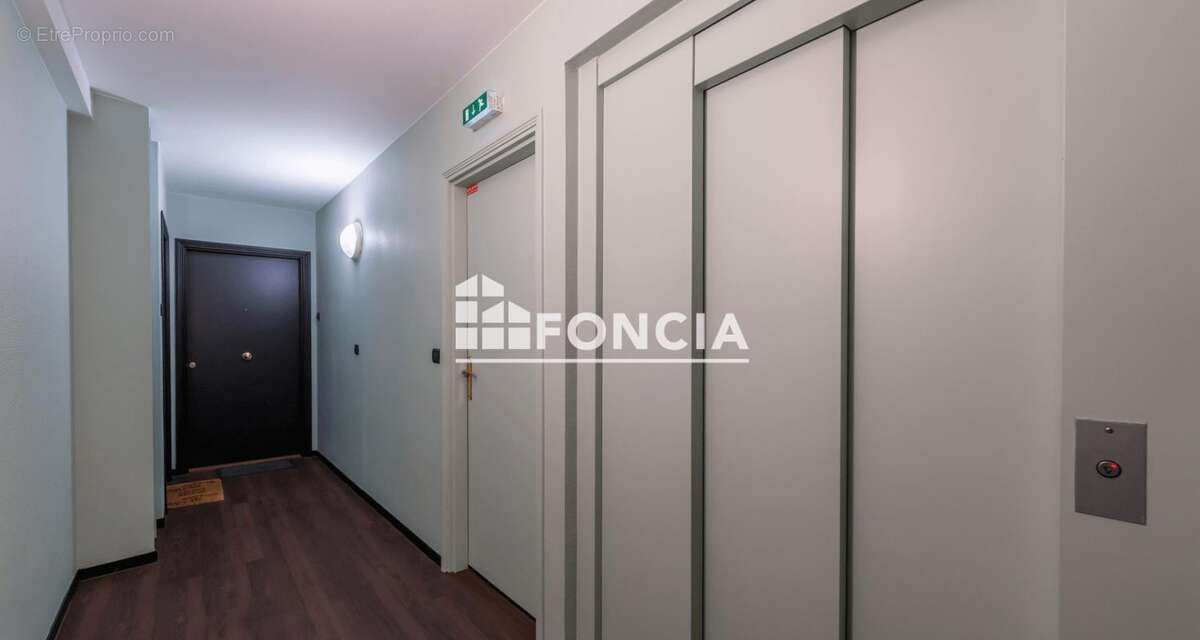 Appartement à PARIS-19E
